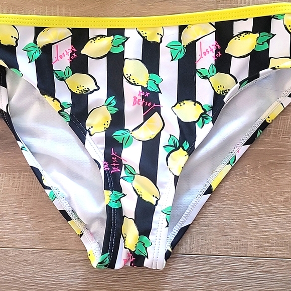 EUC Betsy Johnson Girls 2 Piece Bikini - 7/8 yrs - Picture 2 of 6
